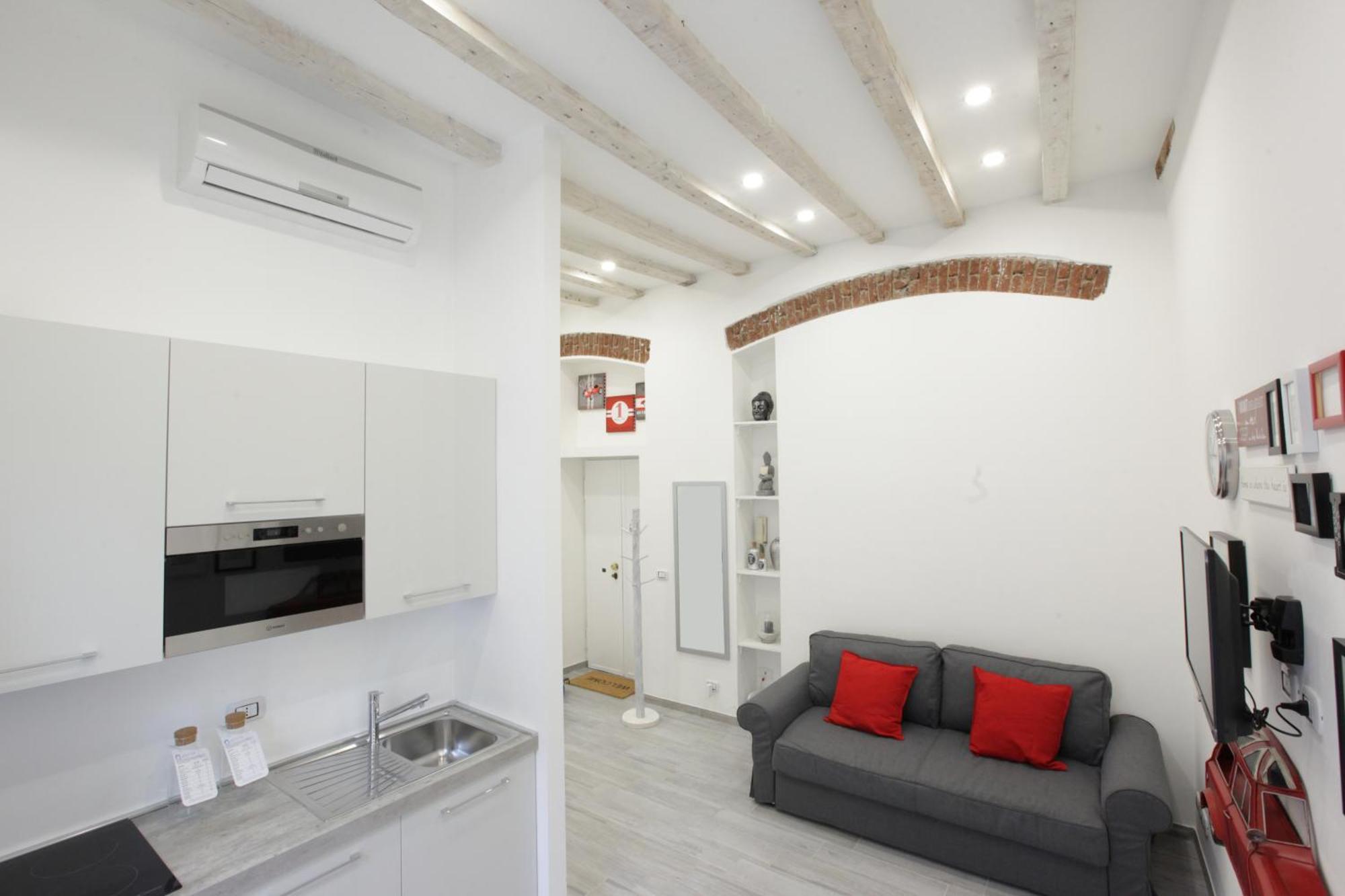 Apartamento Amazing In Center With Balcony Milán